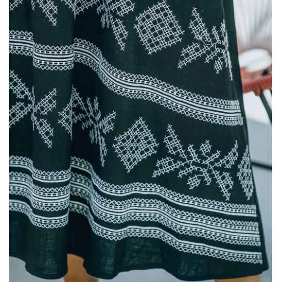 Strut & Bolt Boho Peasant Black Embroidered Linen Blend Midi Dress, Size S - Picture 2 of 16